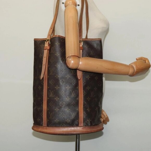 LOUIS VUITTON Monogram Bucket GM Shoulder Bag M42236 LV Auth 52335 - Picture 1 of 16